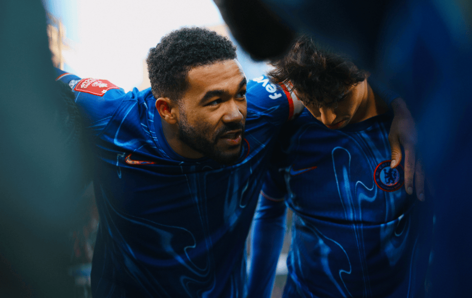 包含切尔西后卫神勇救险，助球队成功保级，我的可能解决.的词条